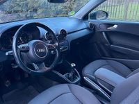 Gebraucht Audi A1 Sportback 90 PS (66 kW) 2015 Schwarz Kleinwagen