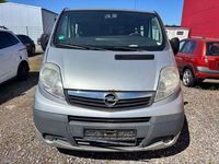 Second-hand Opel Vivaro 90 CP (66 kW) 2006 Argintiu Monovolum