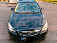 Gebraucht Opel Astra 160 PS (117 kW) 2011 Schwarz Kombi