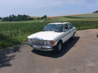 Gebraucht Mercedes 200 135 PS (99 kW) 1982 Weiß Limousine