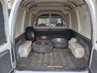 Second-hand VW Caddy 64 CP (47 kW) 2001 Alb Monovolum