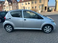 Gebraucht Toyota Aygo Basis 68 PS (50 kW) 2006 Silber Kleinwagen