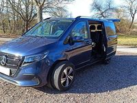 Gebraucht Mercedes V250 Style 190 PS (139 kW) 2024 Blau Van / Kleinbus