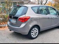 Gebraucht Opel Meriva 95 PS (69 kW) 2012 Silber Van / Kleinbus