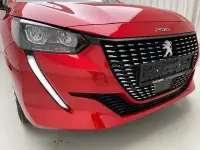 Gebraucht Peugeot 208 Allure 101 PS (74 kW) 2024 Rot Kleinwagen