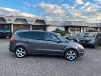 Gebraucht Ford S-MAX Titanium 200 PS (147 kW) 2012 Braun Van / Kleinbus