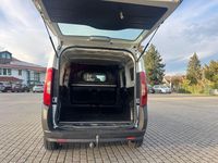 Gebraucht Fiat Doblò 120 PS (88 kW) 2019 Weiß Van / Kleinbus