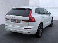 Gebraucht Volvo XC60 Plus 197 PS (144 kW) 2022 Crystal white (metallic) SUV