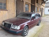 Gebraucht Mercedes 300 147 PS (108 kW) 1992 Rot Kombi
