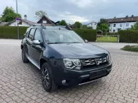 Second-hand Dacia Duster Lauréate 109 CP (80 kW) 2015 Gri SUV
