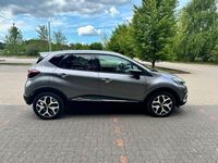 Gebraucht Renault Captur Collection 131 PS (96 kW) 2019 Grau SUV