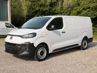 Gebraucht Fiat Scudo 177 PS (130 kW) 2025 Weiß Van