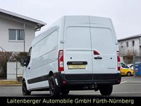 Gebraucht Renault Master Komfort 179 PS (131 kW) 2021 Weiß Van / Kleinbus