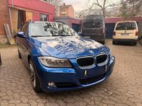 Gebraucht BMW 318 143 PS (105 kW) 2009 Blau Kombi