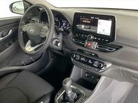 gebraucht Hyundai i30 III Fastback 1,5 T-GDI DAB LED NAVI KAMERA PDC SHZ