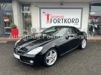 Gebraucht Mercedes SLK350 305 PS (224 kW) 2009 Obsidian schwarz met. Cabrio