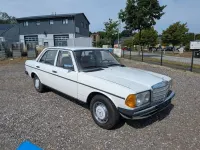 Gebraucht Mercedes 200 60 PS (44 kW) 1981 Weiß Limousine