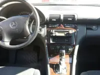 Gebraucht Mercedes C200 163 PS (119 kW) 2004 Blau Limousine