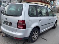 Gebraucht VW Touran 140 PS (102 kW) 2009 Grau Van / Kleinbus