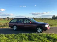 Gebraucht Mercedes 200 136 PS (100 kW) 1995 Rot Kombi