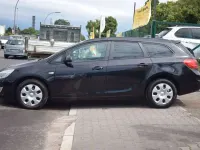Używany Opel Astra Design Edition 120 KM (88 kW) 2011 Czarny Kombi
