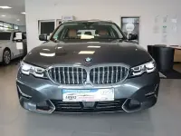 Gebraucht BMW 330 Luxury Line 184 PS (135 kW) 2020 Grau Kombi