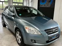 Używany Kia Ceed 109 KM (80 kW) 2009 Niebieski Hatchback