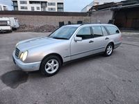 gebraucht Mercedes E200 T Classic