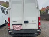 Second-hand Iveco Daily 126 CP (92 kW) 2011 Alb Monovolum