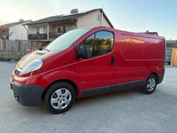 Gebraucht Opel Vivaro 146 PS (107 kW) 2011 Rot Van / Kleinbus