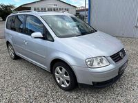 Gebraucht VW Touran Highline 136 PS (100 kW) 2004 Reflexsilber metallic Van / Kleinbus