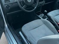 Gebraucht VW Polo 64 PS (47 kW) 2003 Grau Kleinwagen