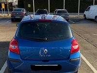 Gebraucht Renault Clio II 111 PS (81 kW) 2007 Blau Kleinwagen