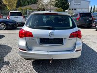 Gebraucht Opel Astra Selection 110 PS (80 kW) 2011 Silber Kombi