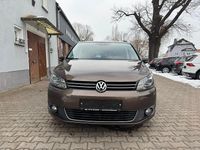 Gebraucht VW Touran Match 105 PS (77 kW) 2012 Braun Van / Kleinbus