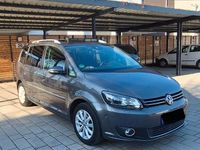 Gebraucht VW Touran Highline 140 PS (102 kW) 2015 Grau Van / Kleinbus