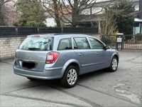 Gebraucht Opel Astra 105 PS (77 kW) 2009 Grau Kombi