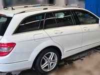 Gebraucht Mercedes 180 156 PS (114 kW) 2010 Weiß Limousine