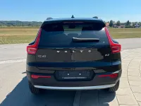 Neu Volvo XC40 163 PS (119 kW) 2026 Schwarz SUV