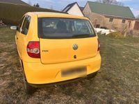 Gebraucht VW Fox 54 PS (39 kW) 2005 Gelb Kleinwagen
