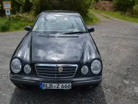 Gebraucht Mercedes E240 170 PS (125 kW) 2003 Schwarz Limousine