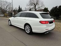 Gebraucht Mercedes E220 AMG 194 PS (142 kW) 2019 Weiß Kombi