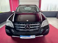 Gebraucht Mercedes ML350 231 PS (169 kW) 2010 Obsidianschwarz SUV