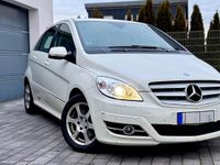 Gebraucht Mercedes 200 140 PS (102 kW) 2011 Weiß Kleinwagen