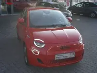 Gebraucht Fiat 500e Red 86 kW (118 PS) 2022 Rot Limousine