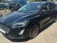 Gebraucht Ford Focus Titanium 120 PS (88 kW) 2019 Schwarz Limousine