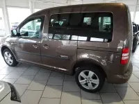 Usata VW Caddy Trendline 105 CV (77 kW) 2013 Marrone Monovolume
