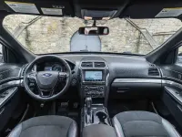 Używany Ford Explorer XLT 299 KM (219 kW) 2018 Czarny SUV