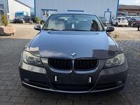 Gebraucht BMW 318 Sport Line 143 PS (105 kW) 2006 Grau Limousine