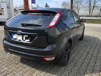 Gebraucht Ford Focus 101 PS (74 kW) 2010 Schwarz Limousine